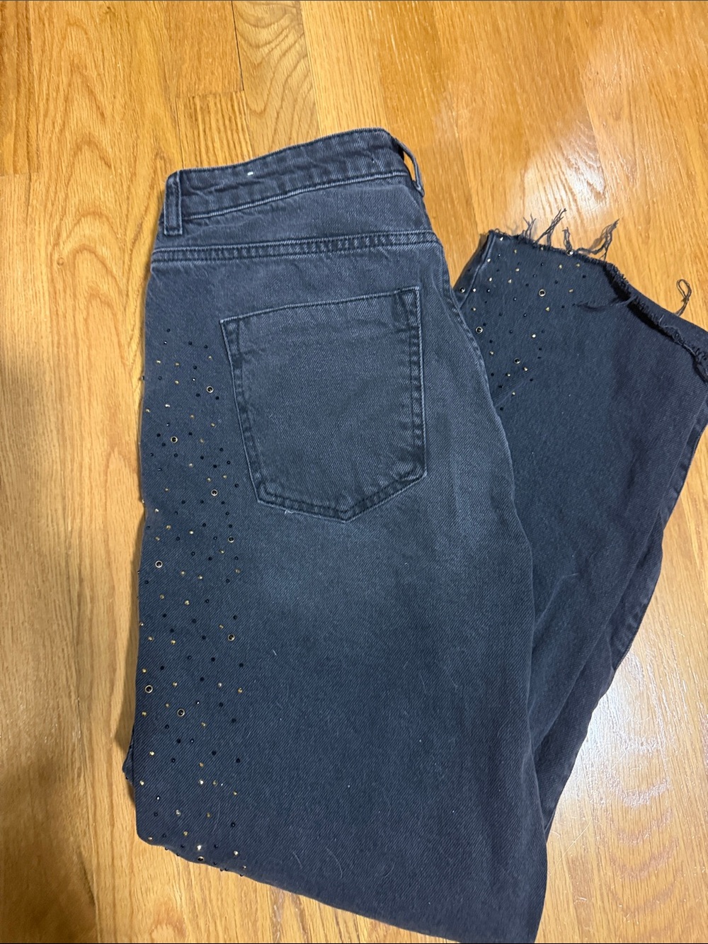 Zara Black Straight-Leg Jeans with Stud Embellishments - Picture 3 of 4